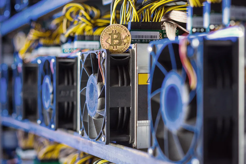 Bitcoin пополам. Что такое халвинг и как он повлияет на криптовалюту?
